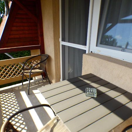 Vitorlas Apartmanhaz Siófok Exteriör bild