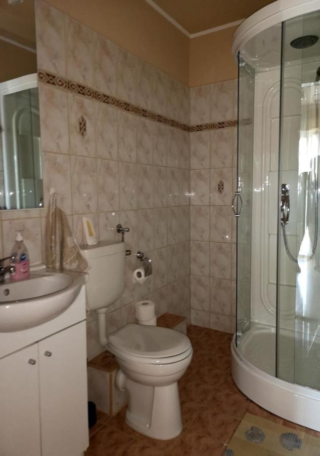 Vitorlas Apartmanhaz Siófok Exteriör bild